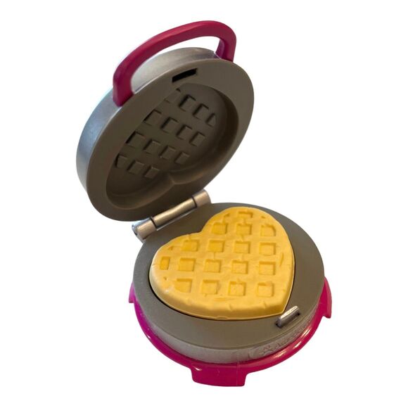 American Girl WAFFLE IRON MAKER + Heart Shaped WAFFLE Food Kitchen AccessorYes - Picture 4 of 10